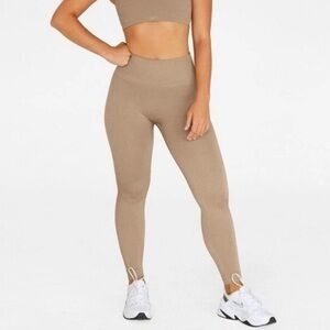 Set Active Seamless Ribbed Cream Athletic Pilates Workout Leggings Size Small